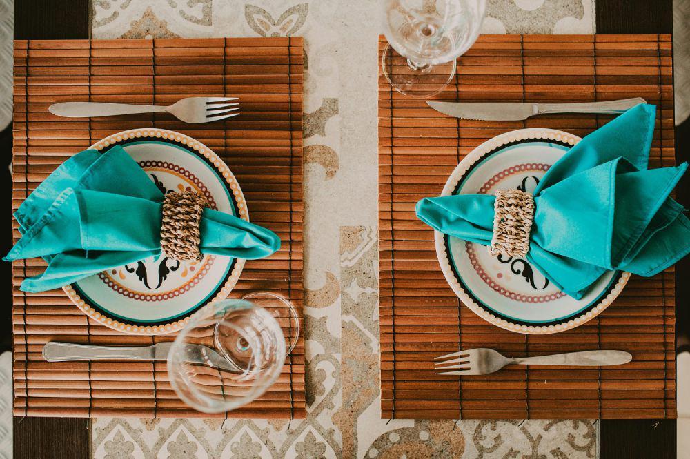 9 Ide Alas Piring, Bikin Makan ala Fine Dining di Rumah