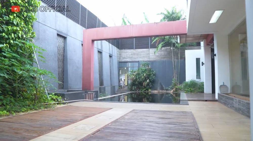 rumah baru Ria Ricis (YouTube.com/Ricis Official)