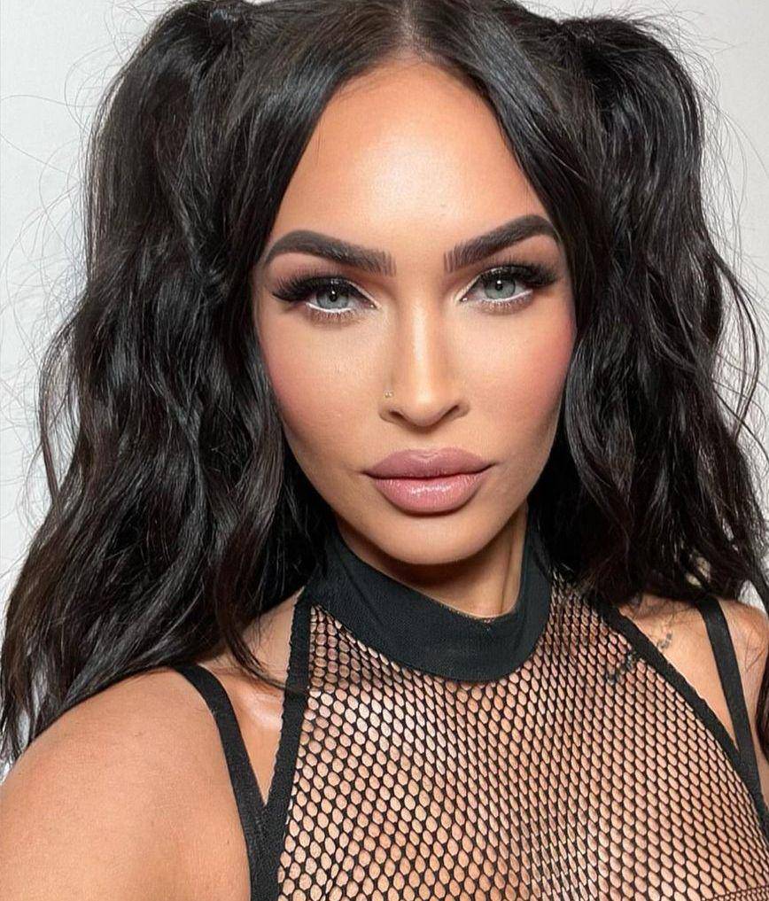 Megan Fox (instagram.com/meganfox)