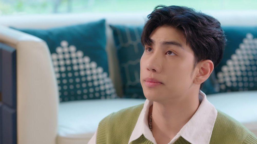 potret Mond Tanutchai di drama Ploy's Yearbook (dok. GMMTV/Ploy's Yearbook)
