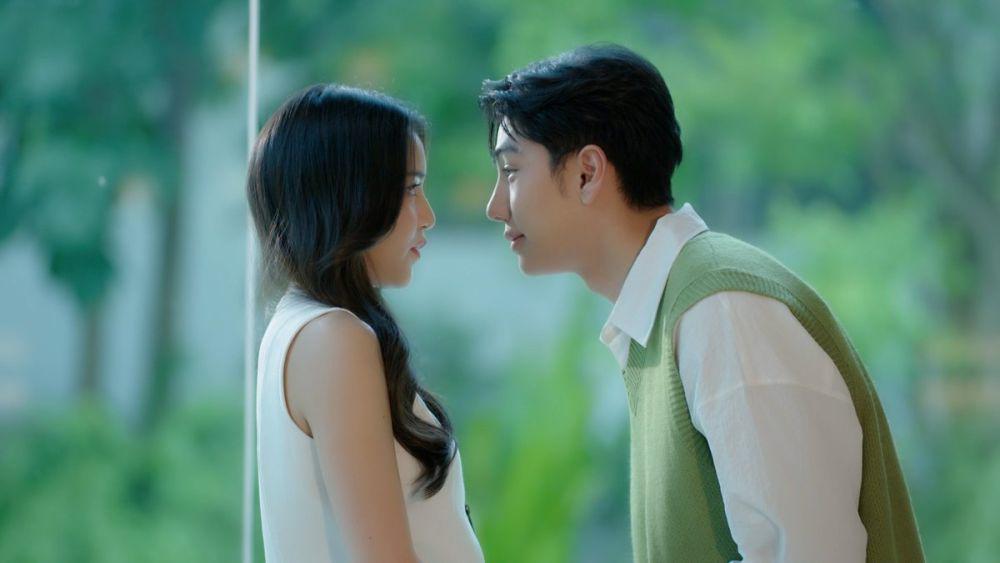 potret Mond Tanutchai di drama Ploy's Yearbook (dok. GMMTV/Ploy's Yearbook)