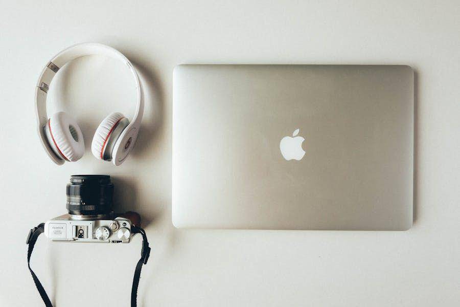 ilustrasi laptop (pexels.com/Pixabay)