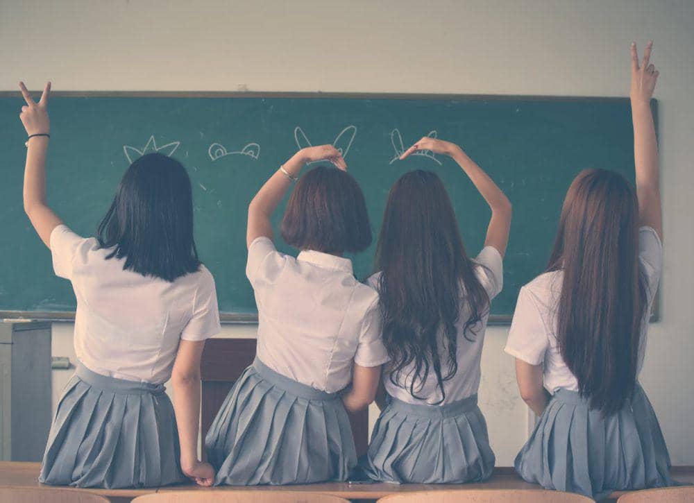 ilustrasi seragam sekolah (pexels.com/周 康)