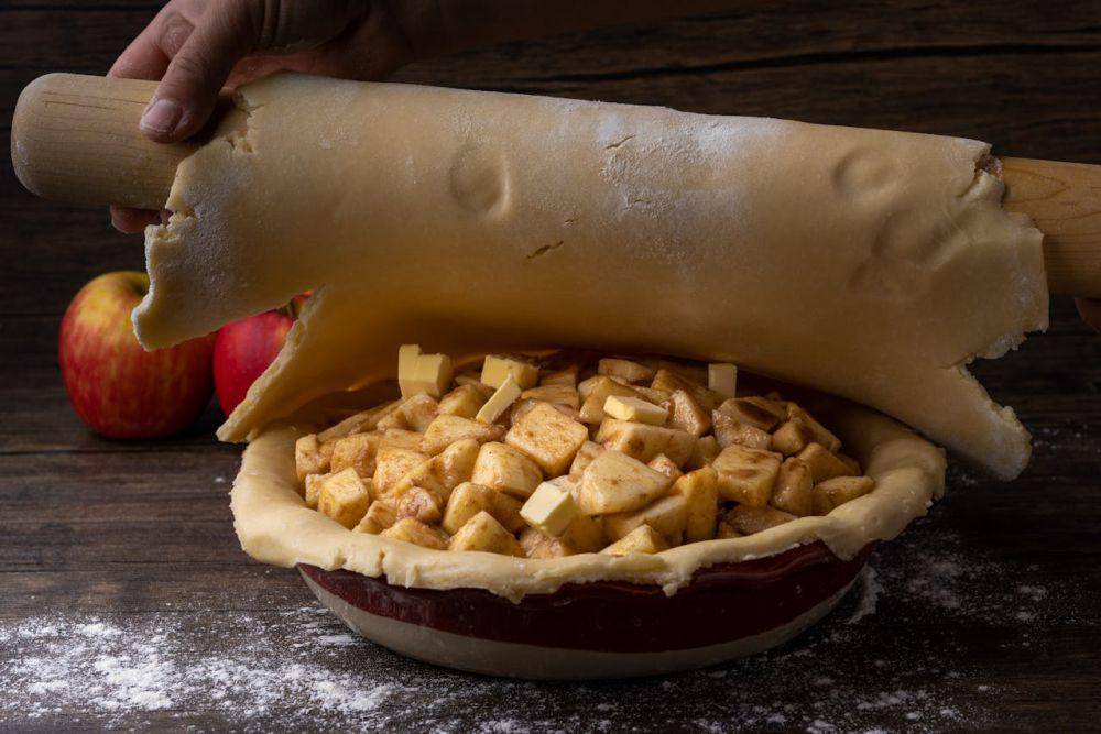 ilustrasi pembuatan apple pie (pexels.com/Skyler Ewing)