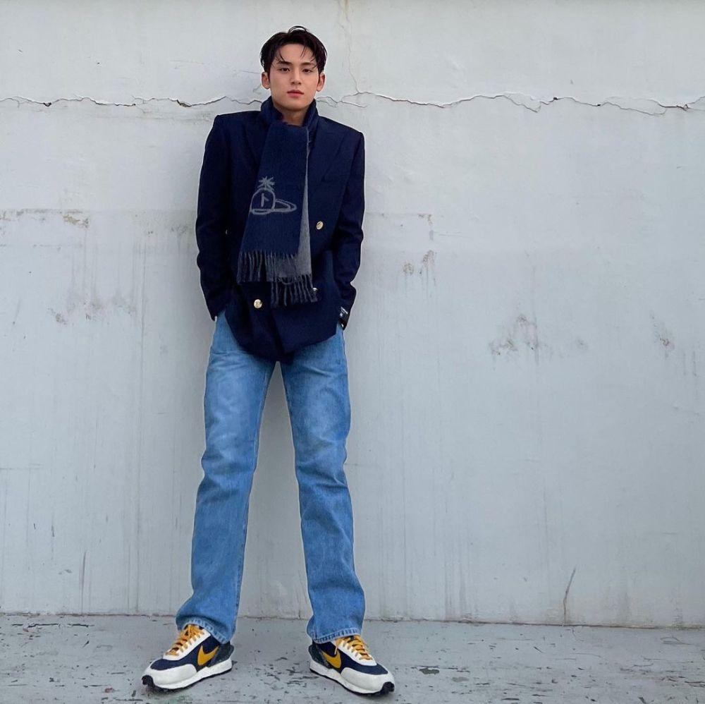 OOTD denim ala Mingyu SEVENTEEN (instagram.com/min9yu_k)