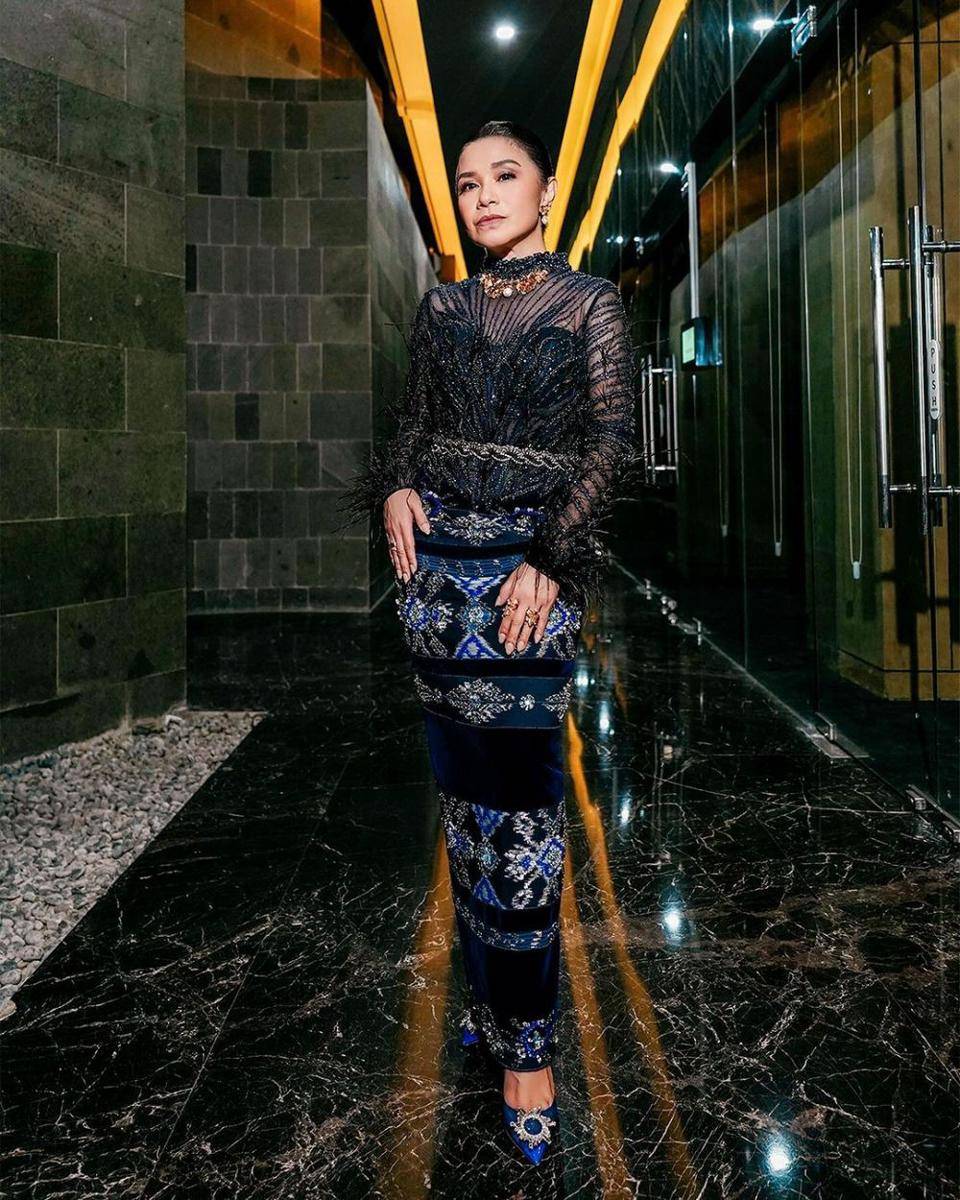 Ruth Sahanaya. (instagram.com/mamauthe)