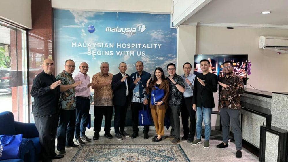 pengurus MHTC saat datang ke Jakarta (mhtc.org.my)