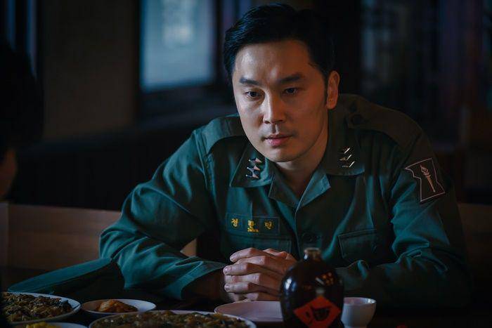 cuplikan Seo Hyun Woo di drakor Uncle Samsik (dok. Disney+ Korea/Uncle Samsik)