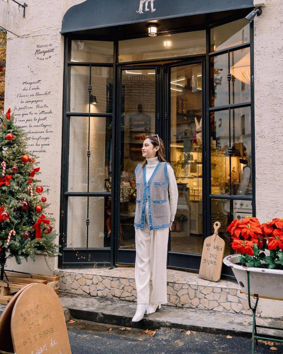 Inspirasi outfit untuk hangout ala Syifa Hadju (Instagram.com/syifahadju)