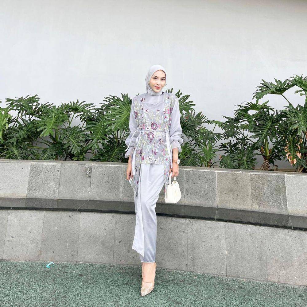 inapirasi OOTD ala Nurmaidah (instagram.com/nrmidh_)