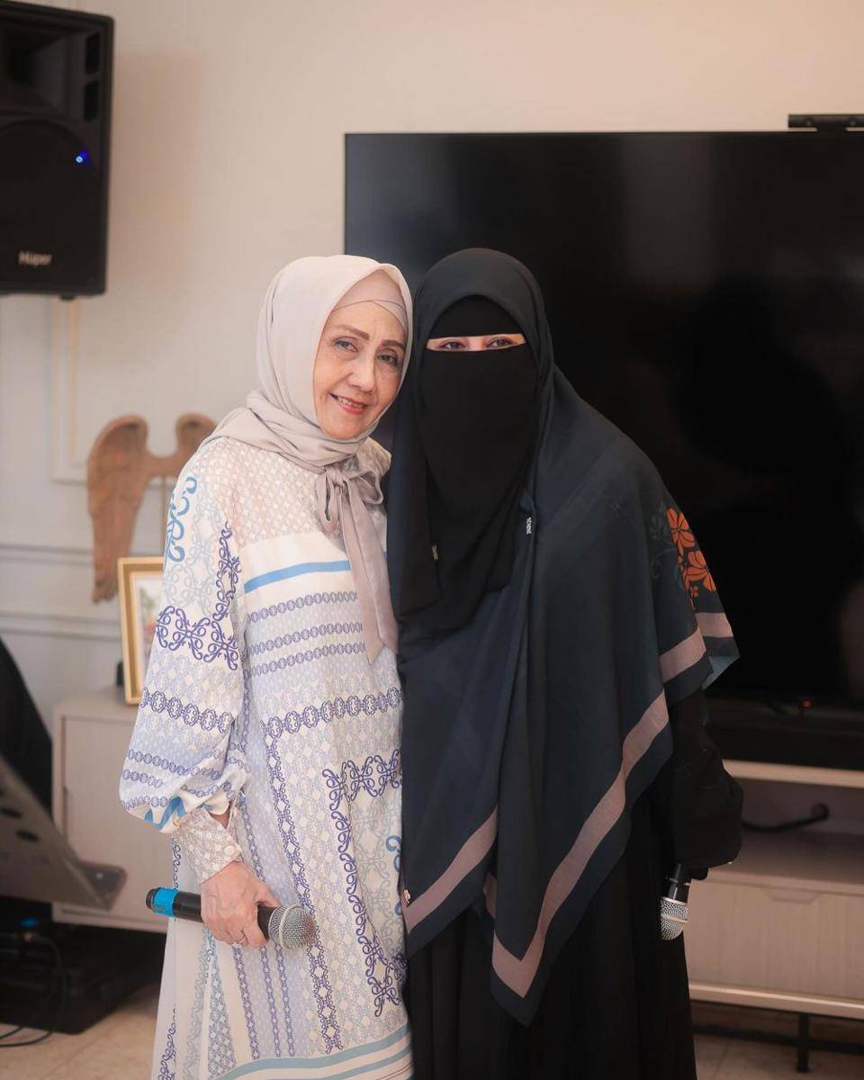 potret ulang tahun ibu tiri Olla Ramlan (instagram.com/juliandisp)