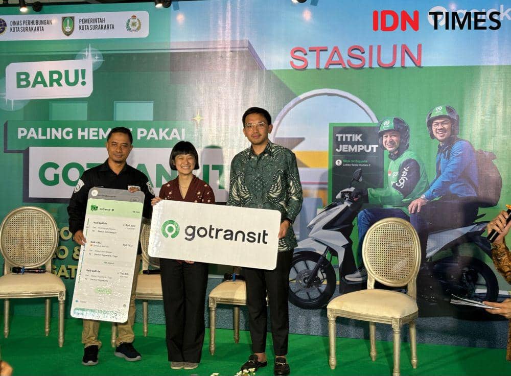 Launching GoTransit di Ndalem Prangwedanan, Pura Mangkunegaran Solo, Sabtu (27/4/2024). (IDN Times/Herlambang Jati Kusumo)