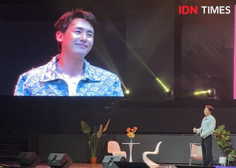 Bikin Salting, Nichkhun Fasih Nyanyi Lagu Pandangan Pertama dari RAN