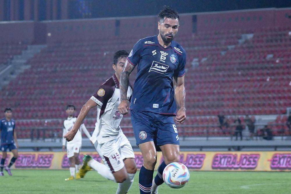 Julian Guevara (instagram.com/aremafcofficial)