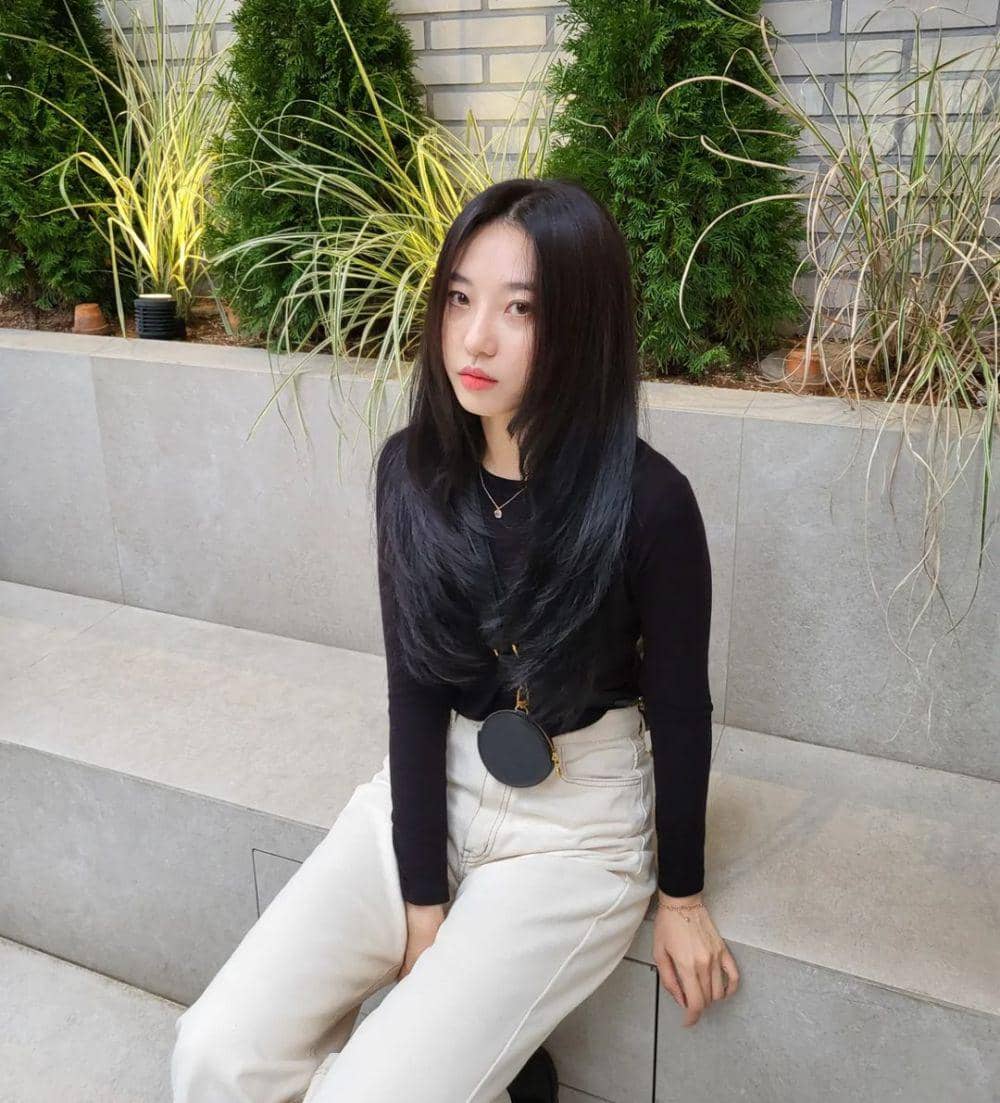 Song Dahye (instagram.com/dahye0612)