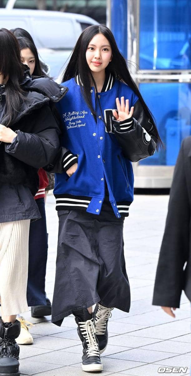 Inspirasi rok member NewJeans (Kpopping.com)