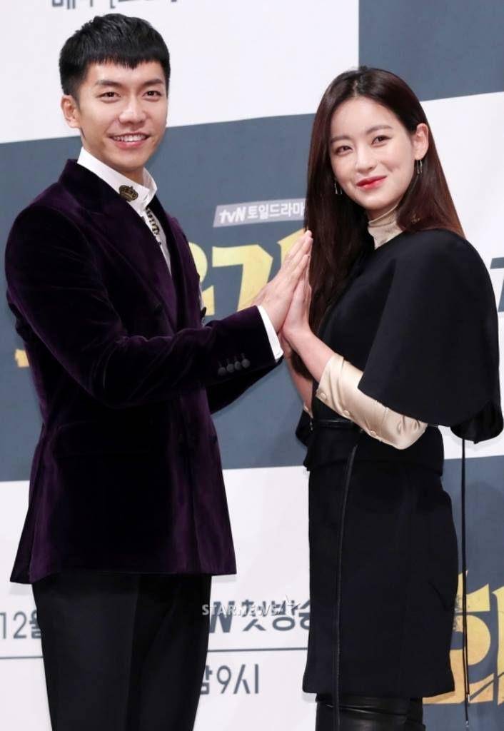 Lee Seung Gi dan Oh Yeon Seo dalam konferensi pers drama A Korean Odyssey (facebook.com/Lee Seung Gi International)