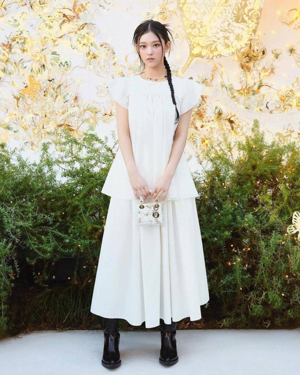 Inspirasi rok member NewJeans (Instagram.com/haerins_newjeans)