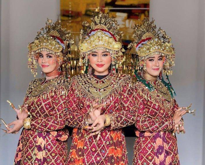 Tari tanggai khas Palembang (instagram/rumelpalembang)