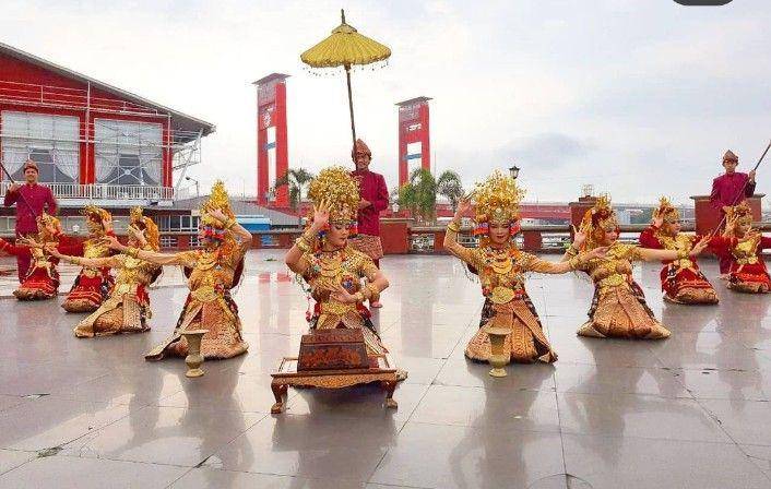 Tari tanggai khas Palembang (instagram/sanggarmusi)