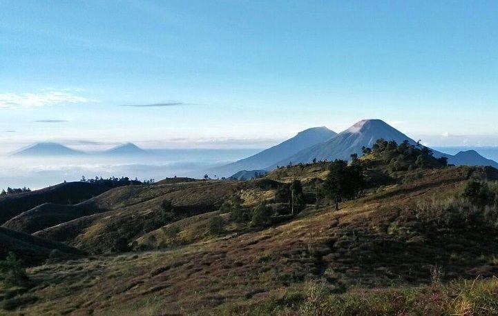 8 Tips Mendaki Gunung Prau yang Aman untuk Pemula