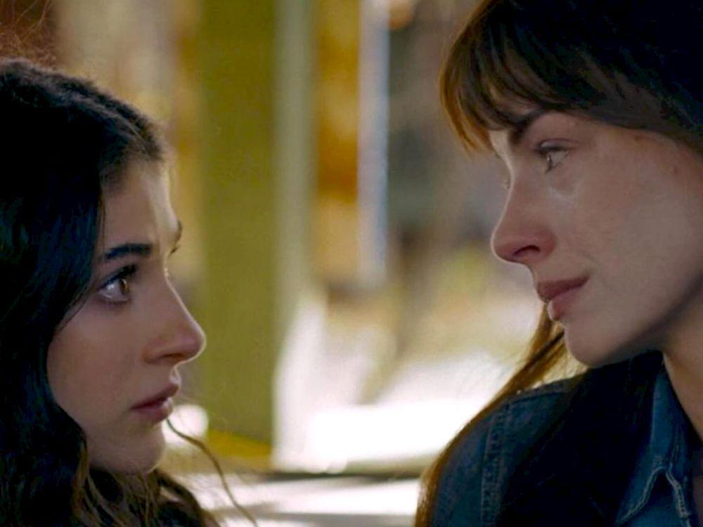 5 Artis Hollywood Perankan Anak Anne Hathaway dalam Film