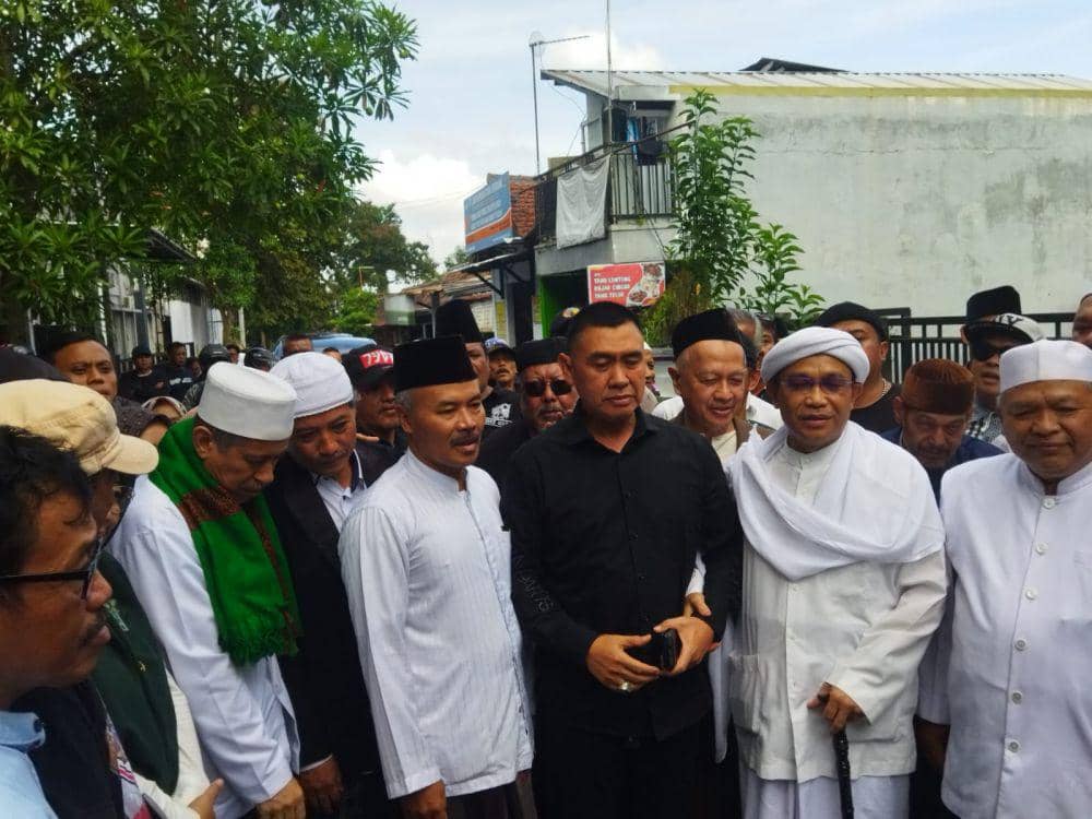 Abah Anton saat mendaftar sebagai Bakal Calon Wali Kota Malang ke PKB. (IDN Times/Rizal Adhi Pratama)