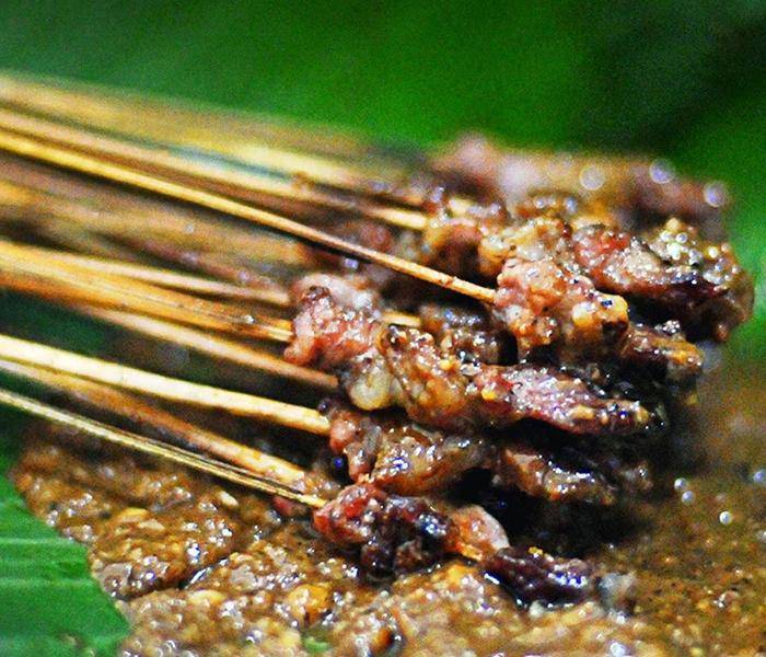 Sate Lalat. Facebook/TravelingYuk