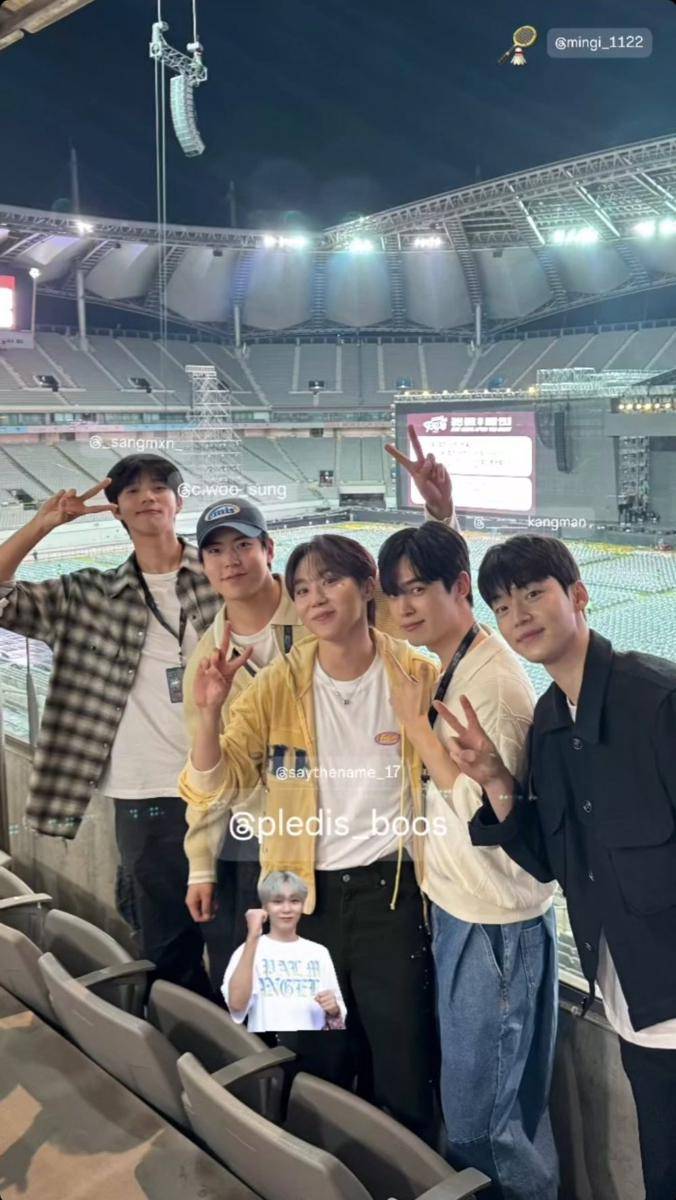 potret aktor Korea nonton konser SEVENTEEN Follow Again to Seoul (instagram.com/mingi_1122)