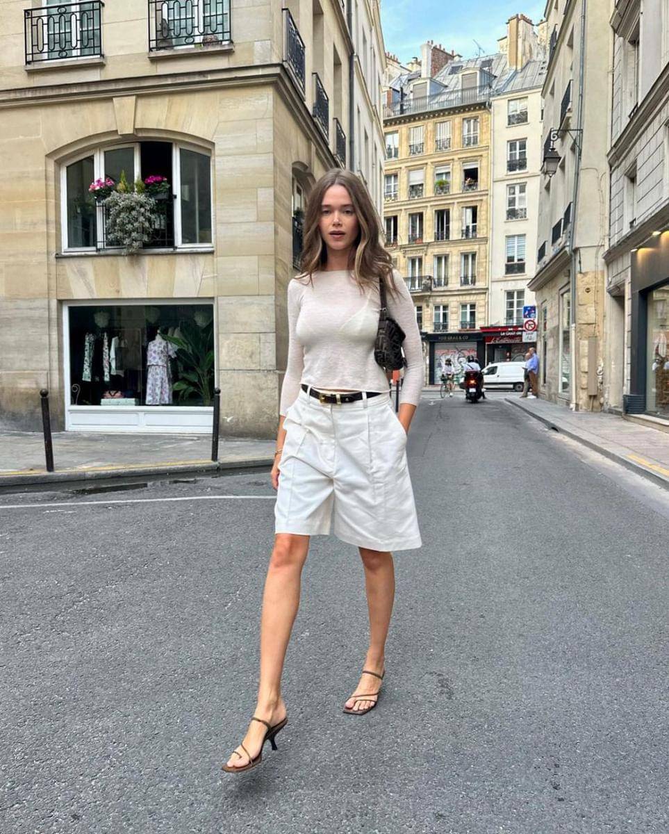 Styling celana long short (Instagram.com/valerialipovetsky)