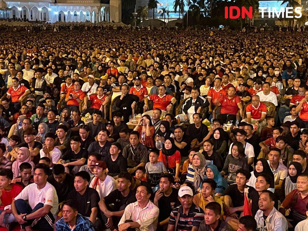 Puluhan Ribu Warga Nobar Timnas di Batam, Dihadiri Orangtua Sananta