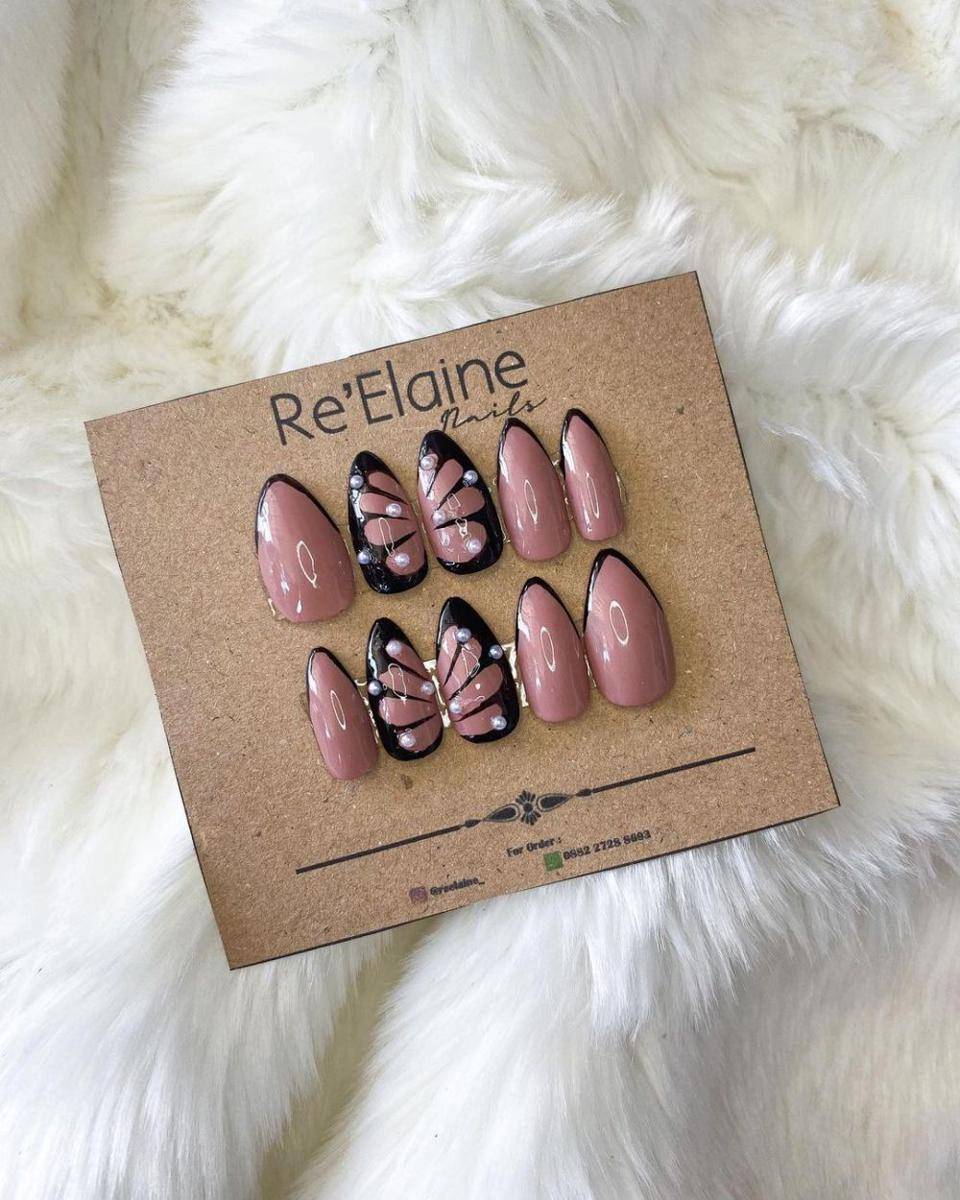 Re'elaine Nails (instagram.com/reelaine_)
