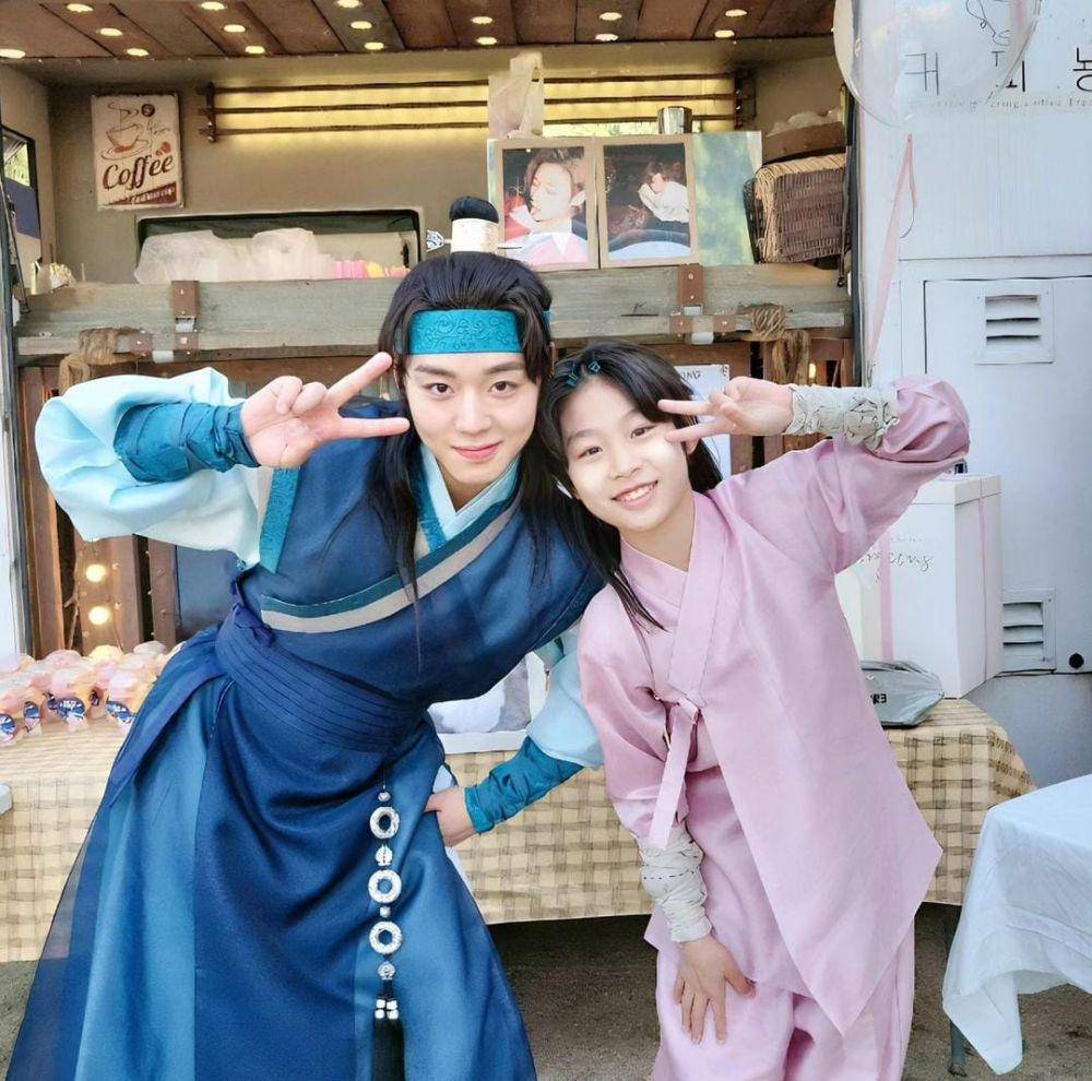 Park Ji Hoon dan Lee Joo Won di drama Love Song for Illusion (instagram.com/joowon2011)