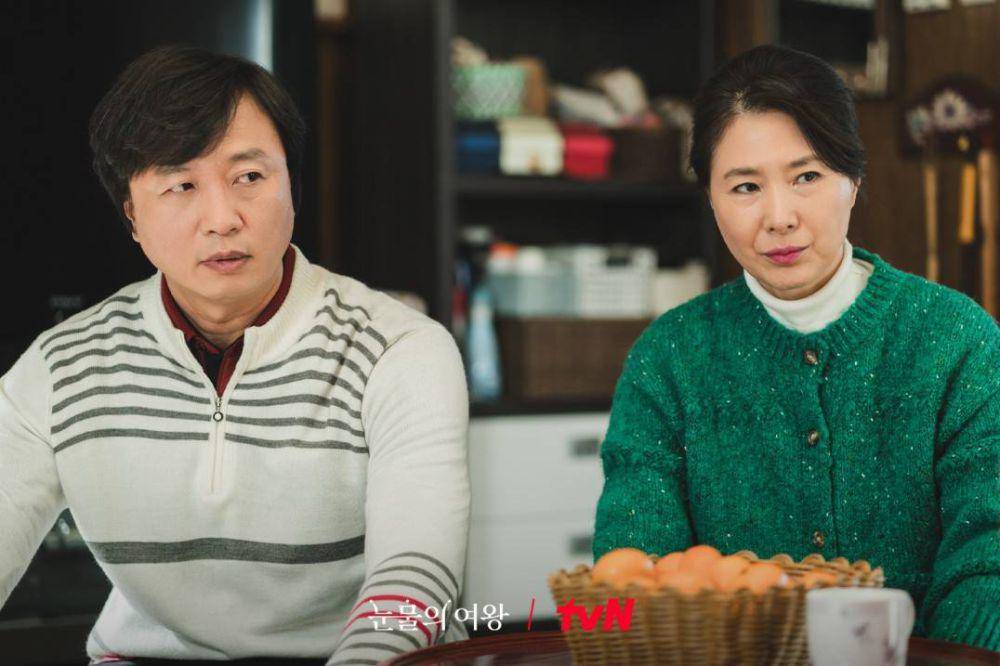 still cut drama Queen of Tears (dok. tvN/Queen of Tears)