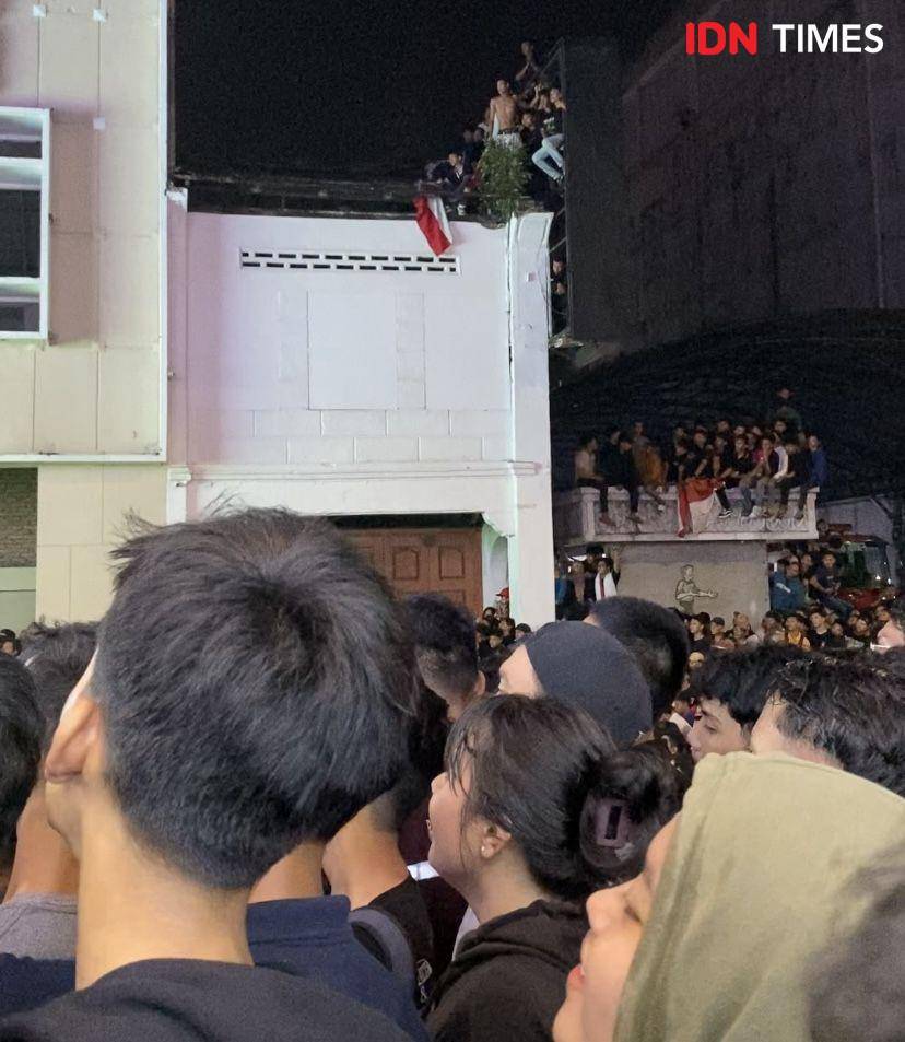 Suasana nobar Timnas U23 di Kesawan Medan (IDN Times/Indah Permata Sari)