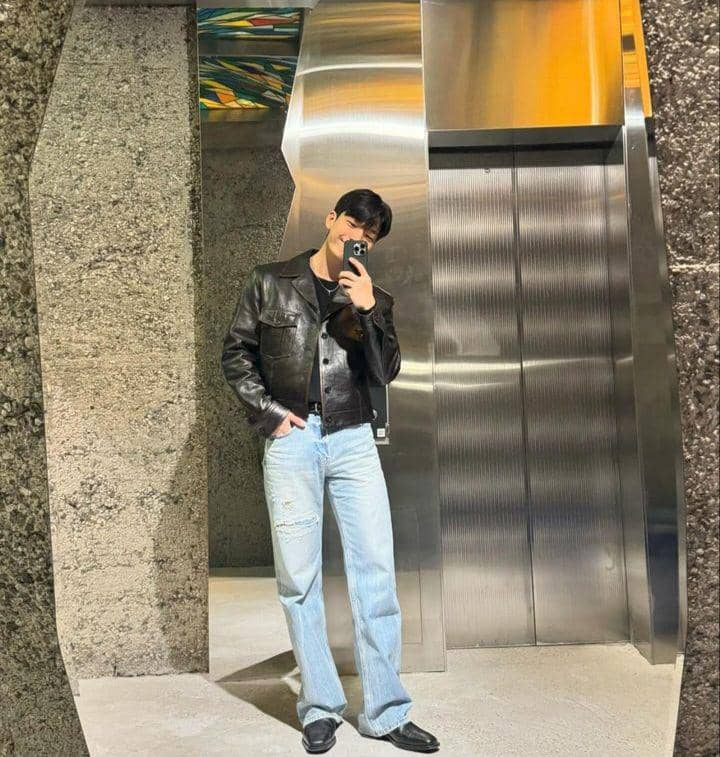 Wi Ha Jun (instagram.com/wi__wi__wi)