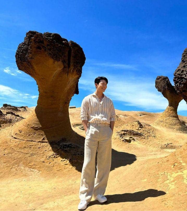 Wi Ha Jun (instagram.com/wi__wi__wi)