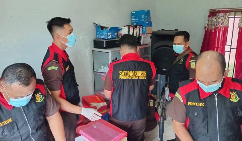 Bidik Korupsi Proyek Rehabilitasi, Jaksa Geledah 3 OPD di Dompu