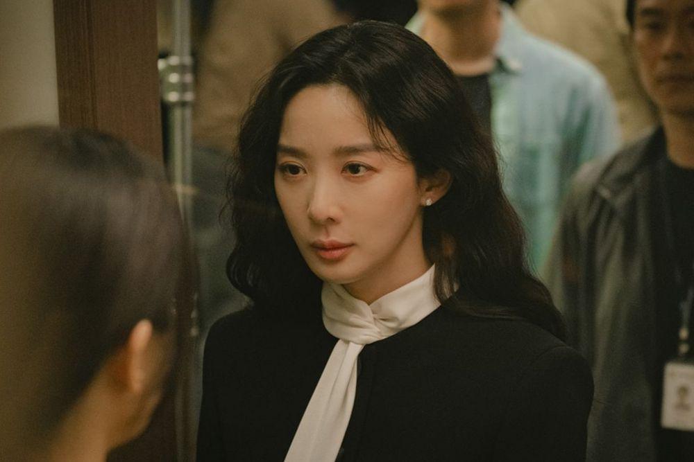 10 Fakta Menarik Lee Chung Ah, Jadi Antagonis di Drama Hide