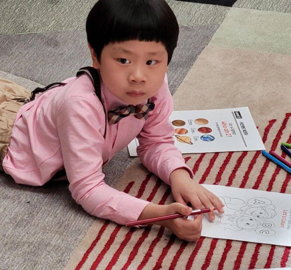 Kim Jun (instagram.com/k_im_yul_jun)