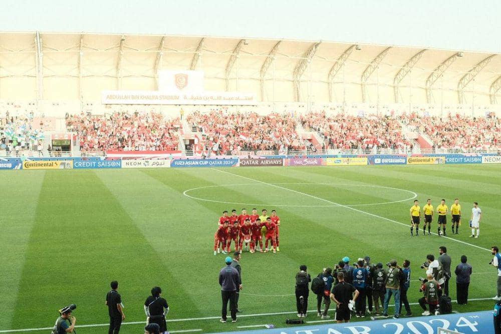 potret Rismahani dukung Witan Sulaeman tanding semifinal Piala Asia U-23 AFC 2024 (instagram.com/acadumpie)