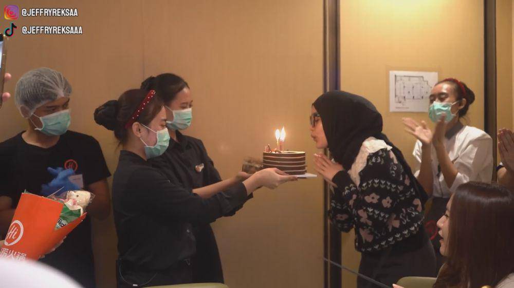 potret ulang tahun ke-23 Putri Delina (instagram.com/jeffryreksaa)