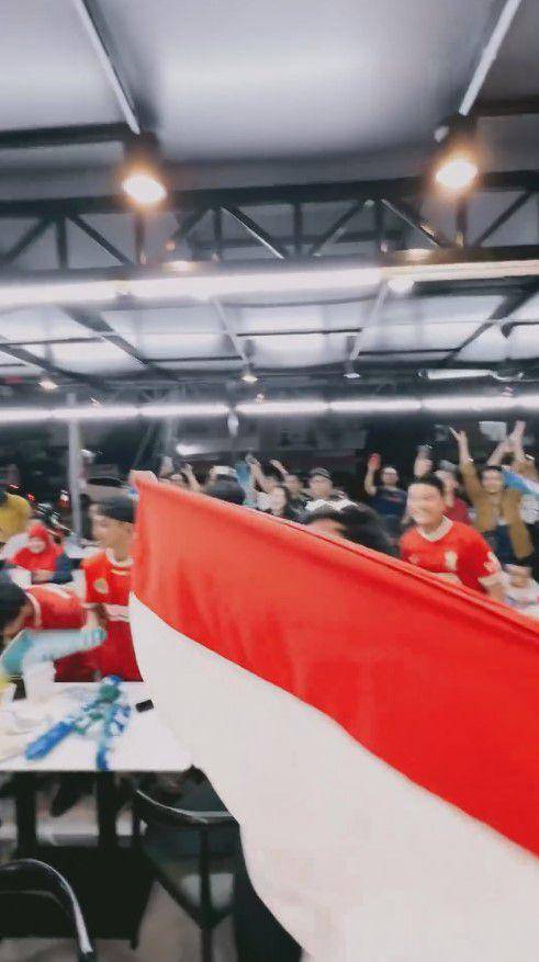 Atta nobar Timnas di Malaysia (Instagram.com/attahalilintar)