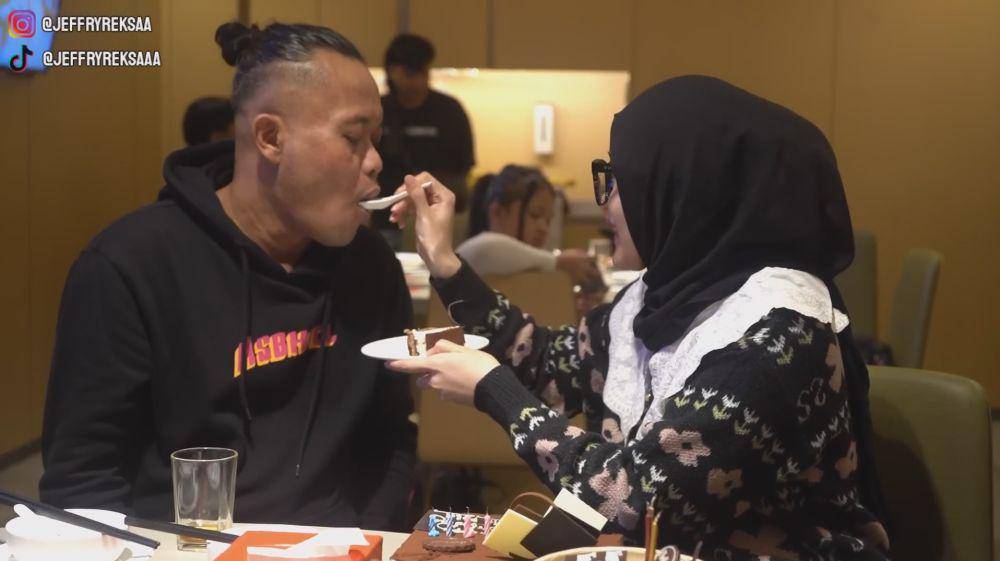potret ulang tahun ke-23 Putri Delina (instagram.com/jeffryreksaa)