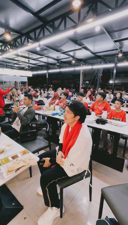 Atta nobar Timnas di Malaysia (Instagram.com/attahalilintar)
