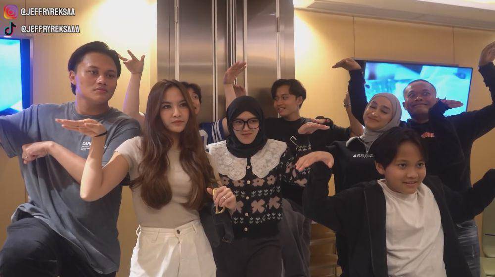 potret ulang tahun ke-23 Putri Delina (instagram.com/jeffryreksaa)