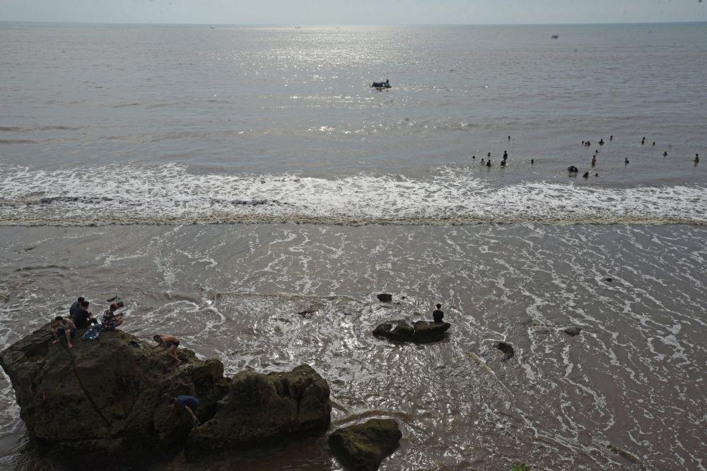 Nelayan, Waspadai Gelombang Tinggi di Laut Selatan Banten