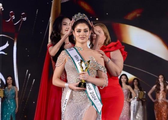 7 Potret Miss Eco International 2024 Angelina Usanova dari Ukraina