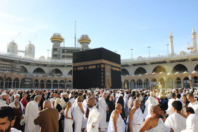 7 Hadits tentang Umroh dan Ayat dalam Al-Qur'an, Pahami dan Maknai!