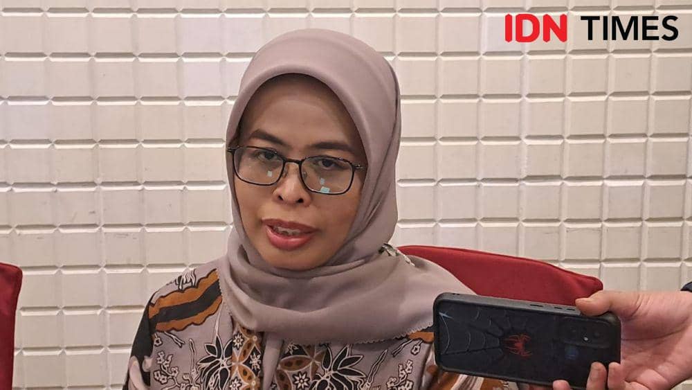 Ketua KPU Jawa Barat, Ummi Wahyuni (IDN Times/Azzis Zulkhairil)